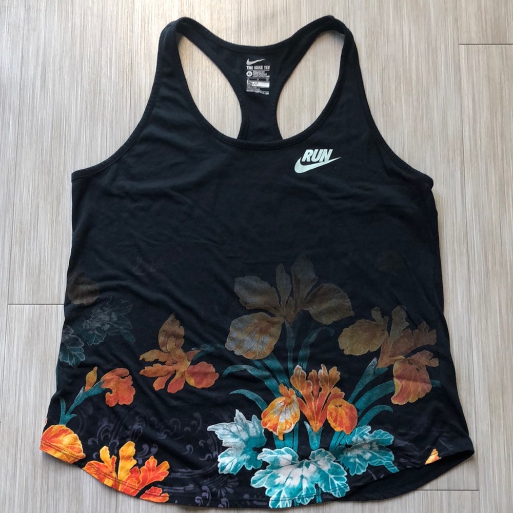 Nike Tank with Flowers Size XL